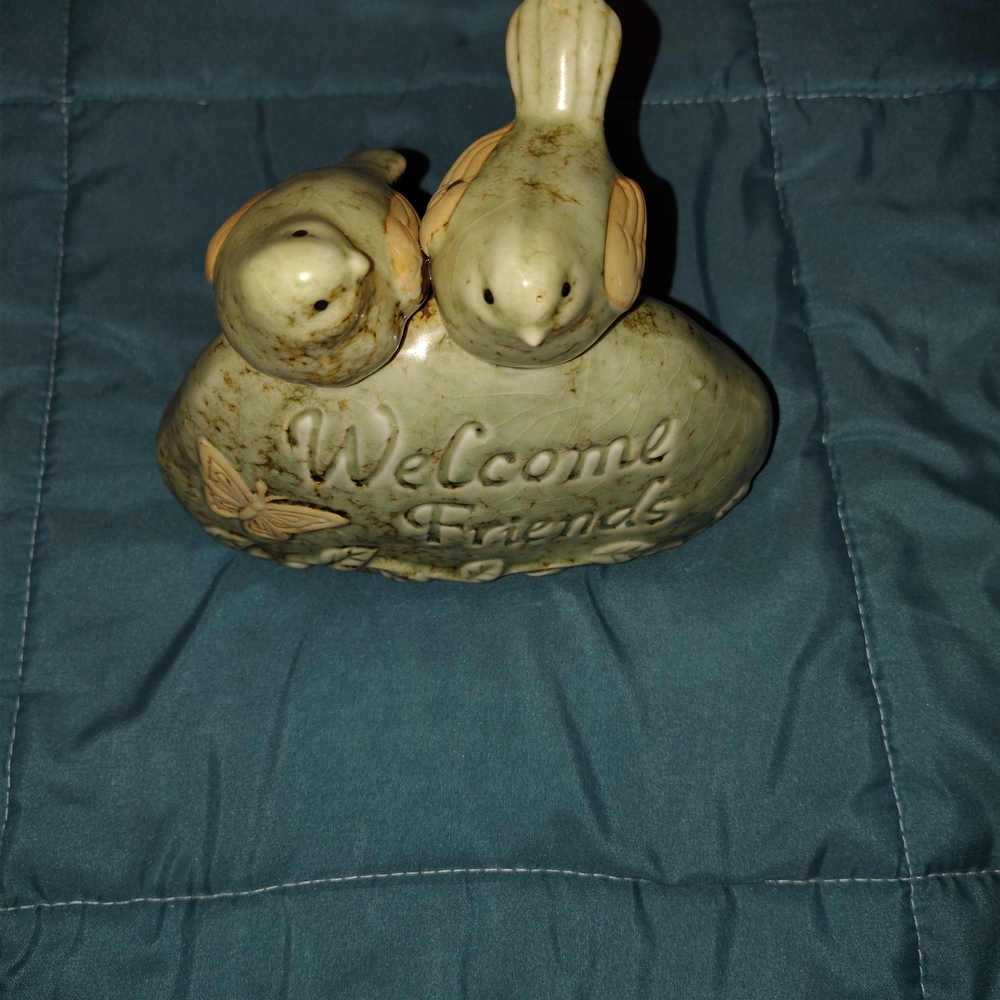 Charming Ceramic Welcome Friends Decor - Tan - Picture 4 of 8